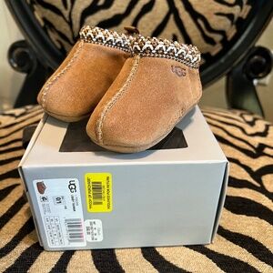 NIB UGG Baby Infant Tasman Chestnut Size 0/1